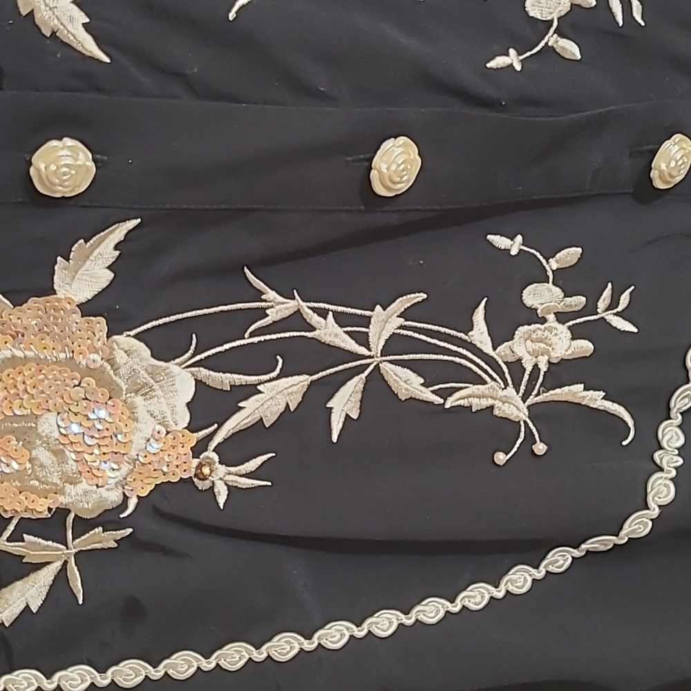 Embroidered tunic - Picture 3 of 8